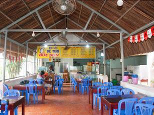 Cần sang quán ăn gia đình, khu phố Láng Sim, trung tâm Phước Bửu, vị trí 2 mặt tiền