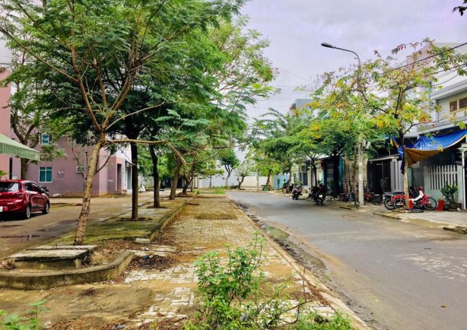 Bán đất đường Nguyễn Khả Trạc đối diện chung cư mát mẻ từ sáng tới chiều, giá không thể lỗ hơn