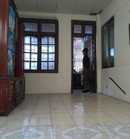 Cho thuê nhà 4 tầng Nguyễn Trãi- giáp nhất- 3 phòng ngủ- giá hợp lý.