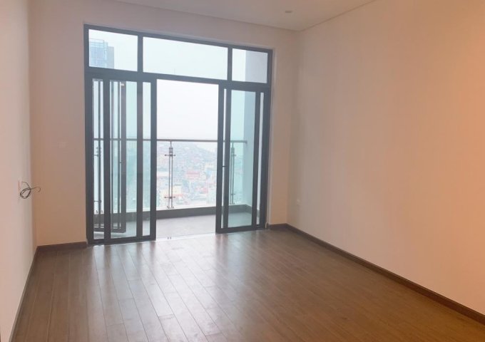 Cần nhượng lại gấp căn hộ siêu đẹp số, tầng 19 tòa T1 dự án Sun Ancora số 3 Lương Yên, view rộng, nhìn ra sông Hồng đẹp long lanh