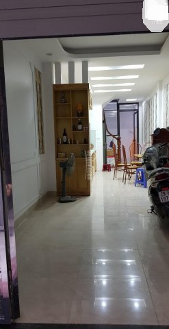Cho thuê nhà 5 tầng mới xây tại Lạc Long Quân, Tây Hồ, Hà Nội