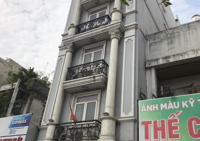 Nhà bán mặt tiền đường Bạch Vân - Bùi Hữu Nghĩa, P. 5, quận 5. DT (4x17m) 3 lầu