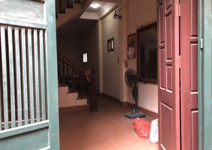 Chính chủ cần bán nhà Số 8 Ngõ 98/37 Mễ Trì Thượng. Liên hệ Anh Hiệp 0903.213.178