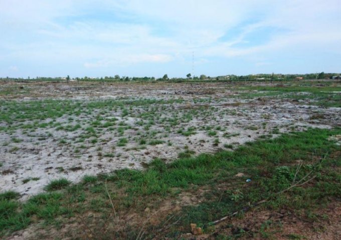 Bán đất gần biển, sổ Hồng riêng, giá rẻ chỉ 650 nghìn/m2, trong thị xã Lagi, Bình Thuận	