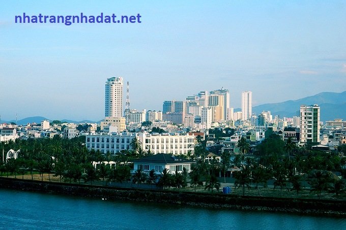 Bán căn hộ góc 3 phòng ngủ chung cư CT5 KĐT Vĩnh Điềm Trung Nha Trang, hướng Đông Nam.