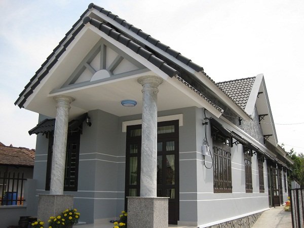 Nhà cho thuê nguyên căn lớn MT Nguyễn Trãi....DT: 8 x 20m, 2 lầu. 100 tr/th  0918577188