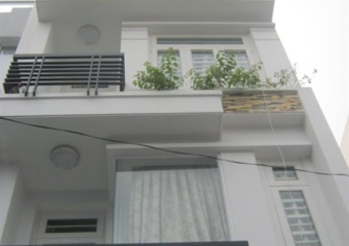 Định cư bán nhà  mặt tiền Trần Bá Giao , dt( 6x23m),VỊ TRÍ ĐẸP, kinh doanh , buôn bán sầm uất.