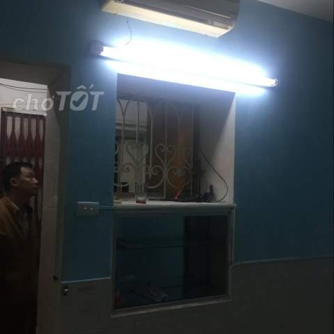 Cho thuê nhà tập thể 30m2 có điều hòa, nóng lạnh tại Minh Khai 3tr2/tháng