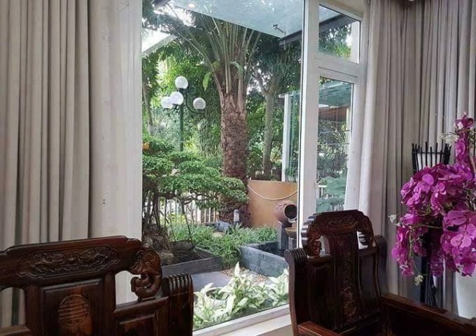 Cho thuê biệt thự full đồ cao cấp, hiện đại tại KĐT Việt Hưng, Long Biên. S: 210m2. Giá : 26tr/tháng