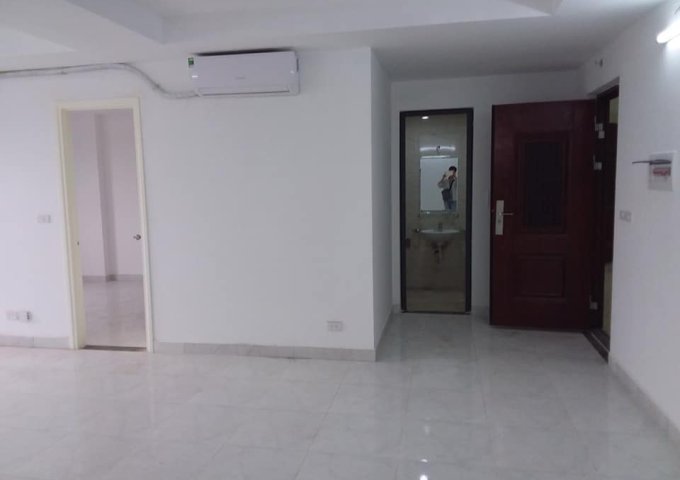 Cho thuê căn hộ Rice City Sông Hồng 70m2 có tủ bếp, review thoáng mát .giá 5tr/th. LH: 0968095283