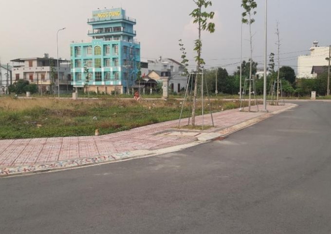Cần tiền giảm giá lô đất thổ cư 100m2 gần đường Bùi Hữu Nghĩa, Tân Hạnh, từ 1 tỷ 5 xuống 1 tỷ 330tr