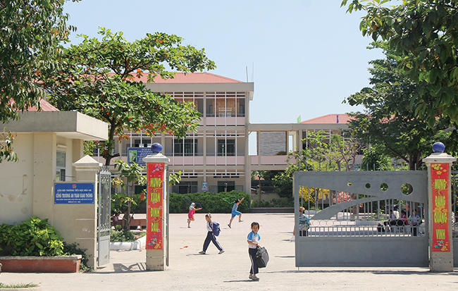 Bán đất Biên Hòa, mặt đường Hoàng Minh Chánh, đối diện chợ Hóa An.LH: 0912 557 106