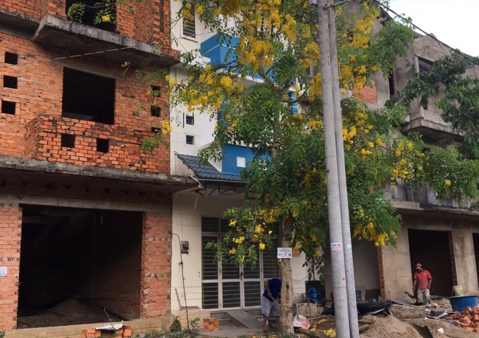 Nhà 1 trệt 2 lầu dự án Mekong City, đã có sổ, hỗ trợ vay ngân hàng 70%