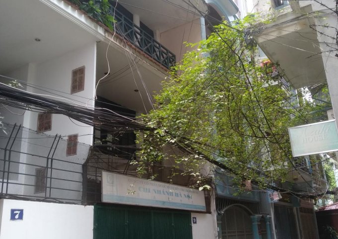 -	Bán nhà 3 tầng 165m2, P. Ô Chợ Dừa, Hà Nội