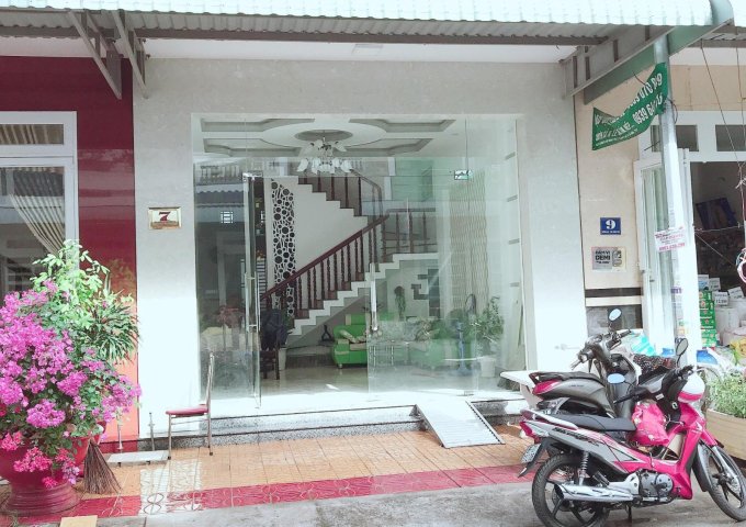Bán nhà 2 lầu đường 8C2 khu dân cư Hưng Phú 1, sổ hồng hoàn công, hướng đông nam, bán gấp trong tuần giá 4.5 tỷ.