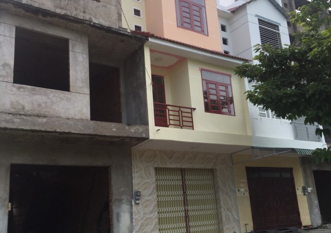 Nhà mặt phố 1 trệt, 2 lầu đã có sổ, giao ngay - Dự án Mekong City