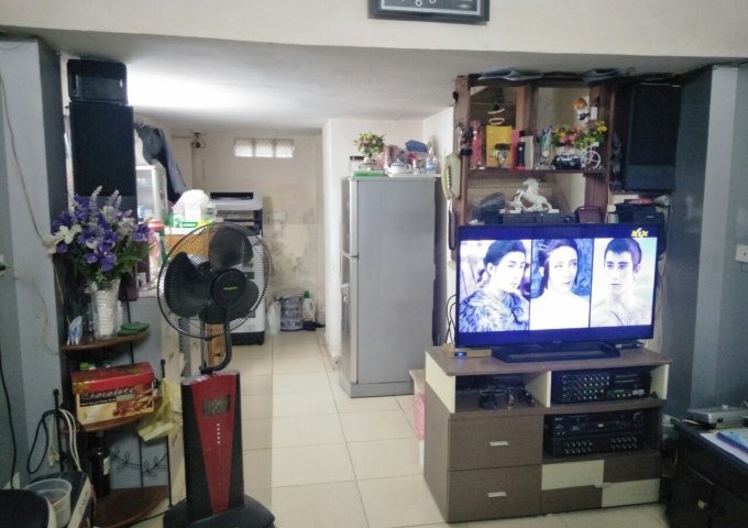 Cần bán nhà 125 Trương Định, Hai Bà Trưng 33m2x3T giá 2.2 tỷ