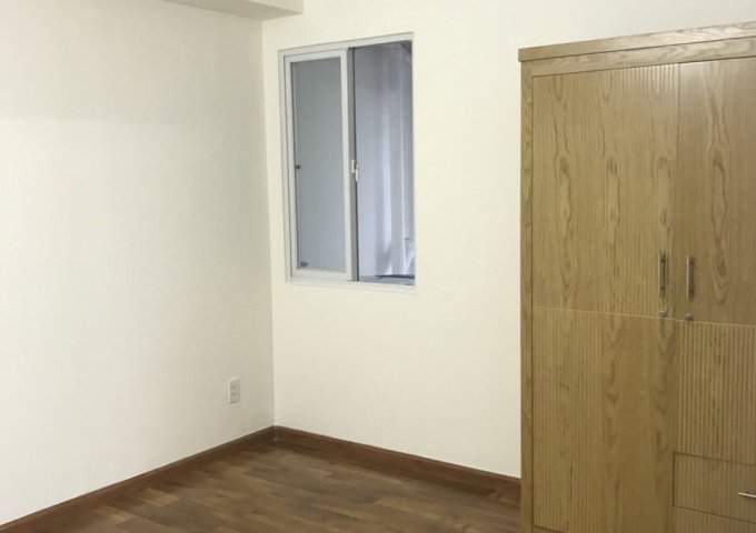 Cho thuê lại căn hộ giá rẻ Ehome 5 ,54m2, có máy lạnh ,giá 7,5tr/tháng.Lh thuê 0907761822