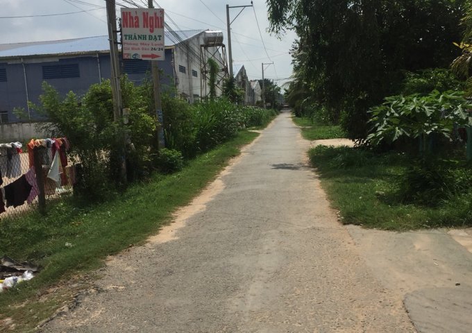 Bán lô đất 2 Mặt Tiền đối diện KCN Phước Đông, Thổ cư 100%, Giá 180tr/m ngang