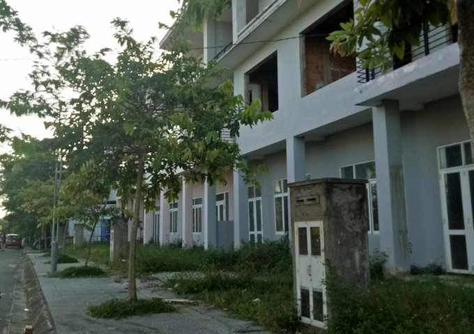 Bán nhà thô an cựu city block h, h24 dt sàn 217m2 (7x18)