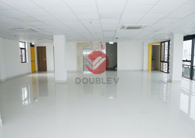 Văn phòng mới 100% tại Phường 14, Bình Thạnh, diện tích 169m2 giá 421.2 Nghìn/m²/tháng