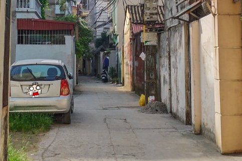 Đất hiếm, nhỏ xinh, ô tô vào tại phường Ngọc Thụy. Lh 0903440669
