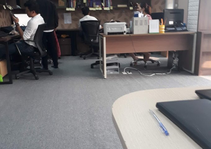 Cho thuê văn phòng đẹp mặt phố MÊ Trì, quận Nam Từ Liêm, 100m2-200m2,giá rẻ 220 nghìn/m2/tháng