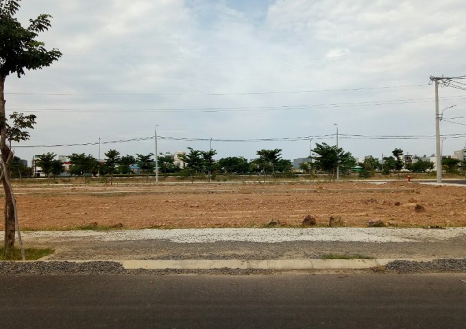 Bán đất Võ Chí Công nối dài giá 3,05 tỷ, ven sông, cạnh nhà sáng tác