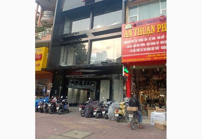 Nhà mặt phố kinh doanh siêu đẹp tại quận Thanh Xuân, S:70 m2 .
