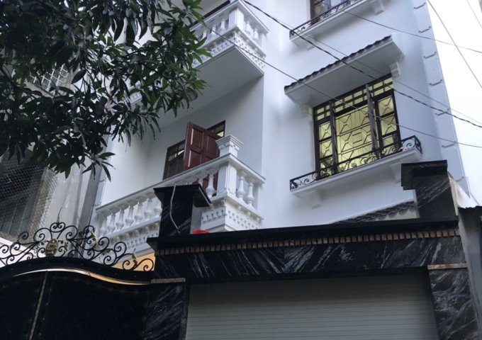Gia đình cần bán căn biệt thự siêu đẹp đường Phan Thúc Duyên, phường 4, Tân Bình. DT: 7x12.5m, 5 tầng.