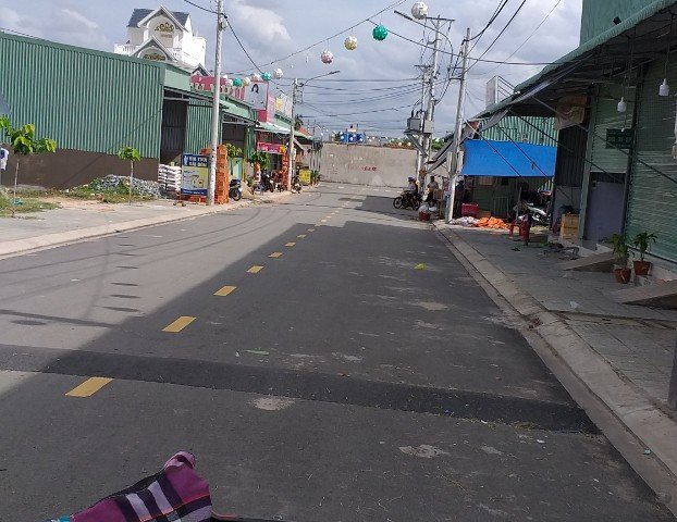 Bán Đất Đường D1 Chợ đêm Hòa Lân, Thuận Giao, Thuận An, 80m2 Thổ cư 100%, Giá 3tỷ2.LH 0901.64.75.79