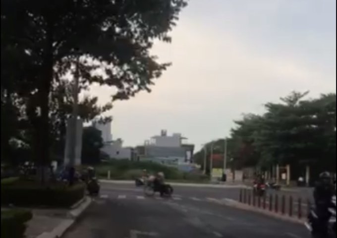 Bán đất mặt tiền Trần Hưng Đạo, 100m2, giá 14 tỷ 8