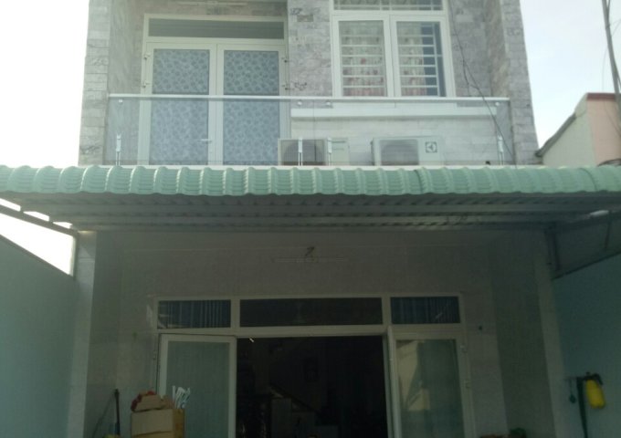 Bán nhà đẹp 4PN đường Song Hành, huyện Hóc Môn, sang tên nhanh
