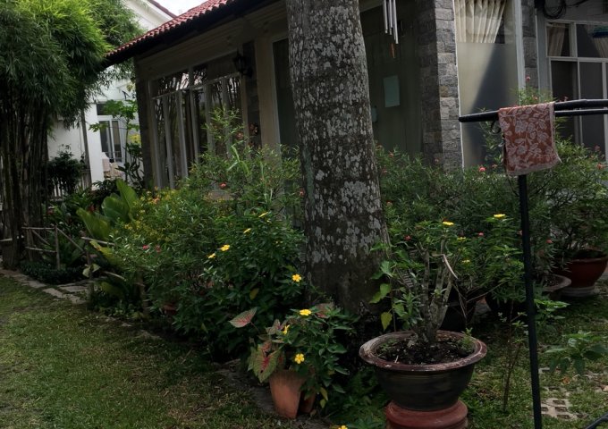 Cho thuê biệt thự trong khu Villa Huỳnh Văn Lũy, Thủ Dầu Một, Bình Dương, full nội thất cao cấp, dọn vào ở ngay.