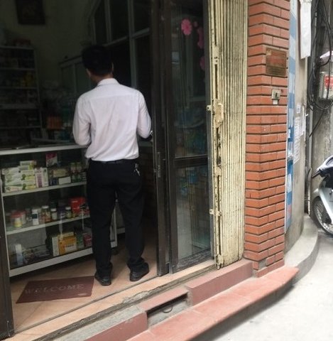 Bán nhà hiếm kinh doanh tốt, giá rẻ Hào Nam. 2,5 Tỷ, 27m*4T.