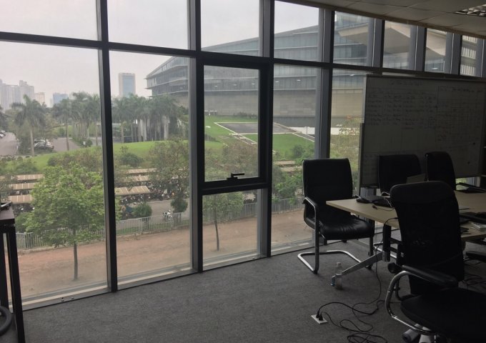 Cho thuê văn phòng mặt phố gần Kangnam view kính đẹp diện tích 130m2