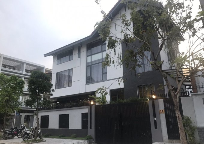 Nhà MT Phan Xích Long, Q Phú Nhuận, Dt 30x34m, Giá 200 Tỷ