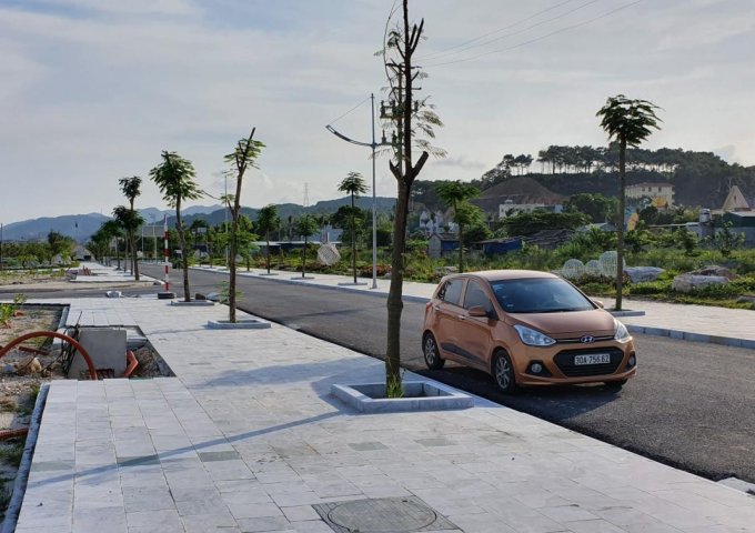 Bán đất nền dự án tại Dự án Khu đô thị Phương Đông, Vân Đồn, Quảng Ninh diện tích 140m2 giá 5.2 Tỷ