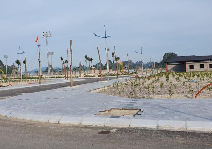 Bán đất nền dự án tại Dự án Khu đô thị Phương Đông, Vân Đồn, Quảng Ninh diện tích 140m2 giá 5.2 Tỷ