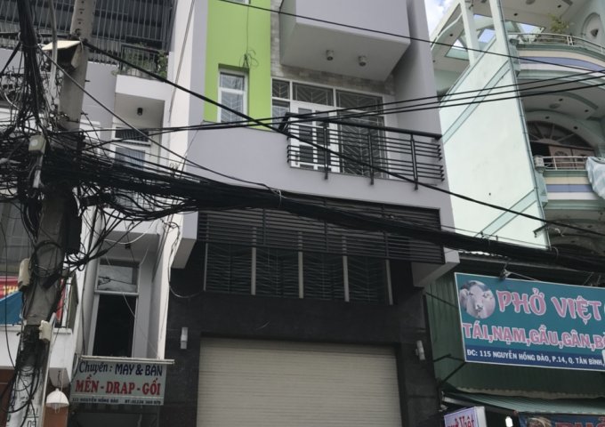 Chính chủ bán gấp nhà HXH 8m Huỳnh Văn Bánh, 3 tầng, 4*30m, Giá 18,4 tỷ  