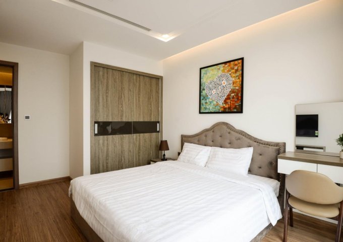 Cho thuê căn hộ 2 phòng ngủ đủ đồ cao cấp Vinhomes Skylake Phạm Hùng, chỉ 21 triệu