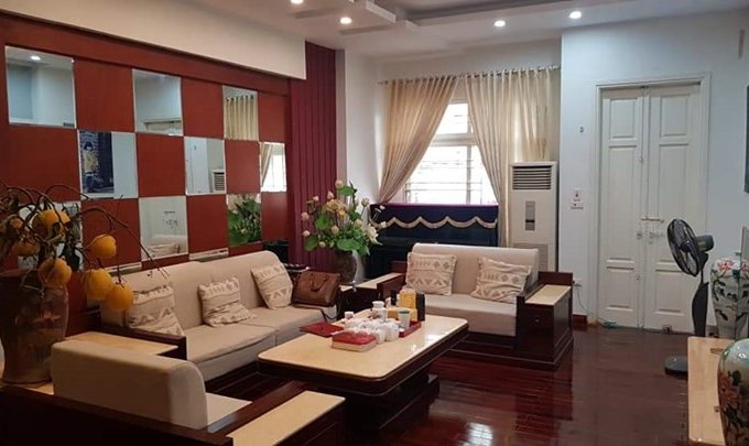 Bán nhà  ngõ 254 Nguyễn Phong Sắc DT100m,Giá 10.7 tỷ,phân lô,nhà đẹp, ở luôn,kinh doanh được.