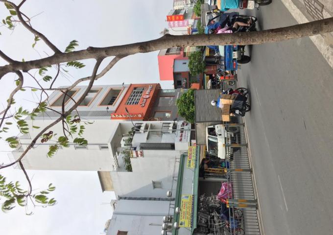 Mặt tiền kinh doanh siêu vị trí Nguyễn Hữu Cảnh, DT 5.4x20m, tiện xây building