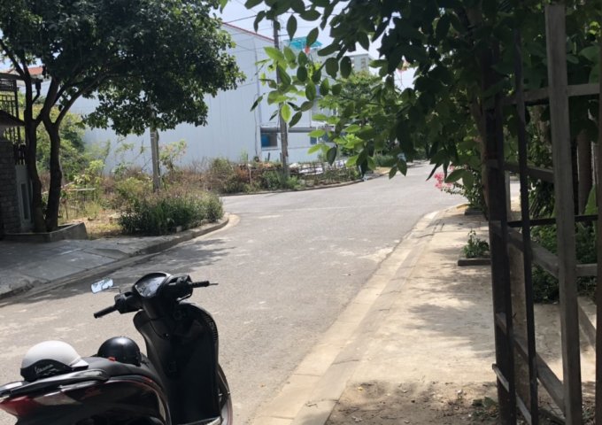 Chính chủ bán nhanh lô đất đẹp mặt tiền Nguyễn Phạm Tuân giá sốc đầu tư. LH: Phương Thảo 0986106612