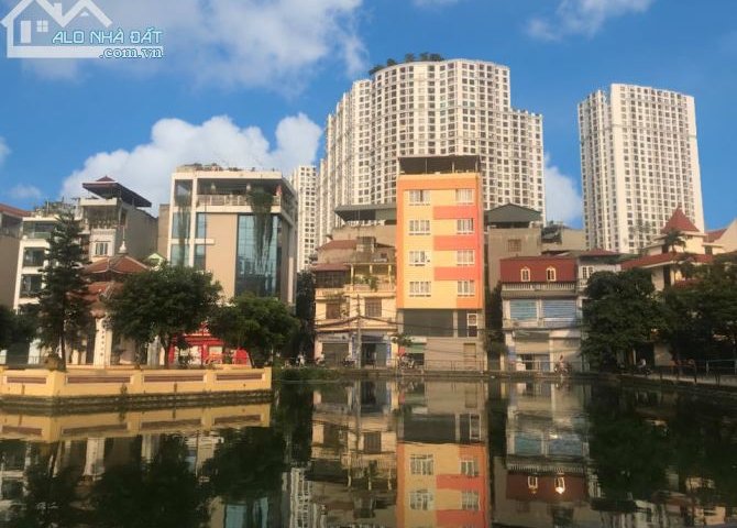 Bán nhà đẹp,phố Cự Lộc ngõ kinh doanh được. 67m, 6,7 tỷ, 4 tầng có thương lượng.