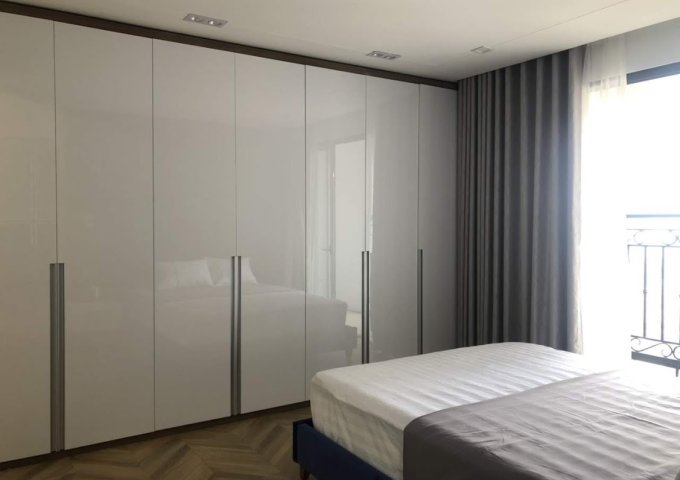 Cho thuê căn hộ chung cư 3 ngủ view hồ đủ nội thất mới tại Dự án D’. Le Roi Soleil - Quảng An, Tây Hồ - LH: 0974606535