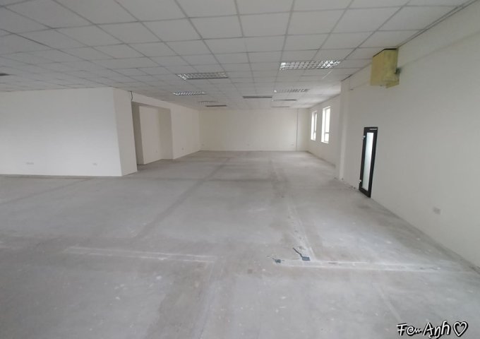 Cho thuê sàn văn phòng 200-250m chung cư 18 Phạm Hùng