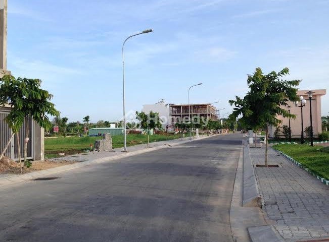 Bán đất mới DT 15 x 25m tiện xây dựng cao tầng phường Thảo Điền, Quận 2, giá 35.5 tỷ