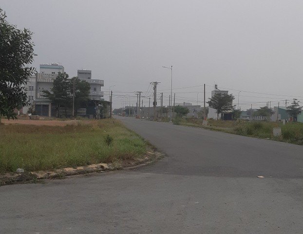 Cần bán đất thổ cư 100%, SHR, gần UBND xã Phạm Văn Hai