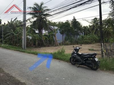 Bán đất mặt tiền đường Nguyễn Văn Nhung ( đường vào Xã Phước Hậu, cạnh công an tỉnh VL) cách đường Phó Cơ Điều 500m.